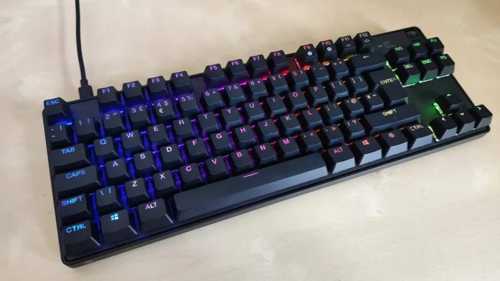 STEEL SERIES APEX 3 Keyboard